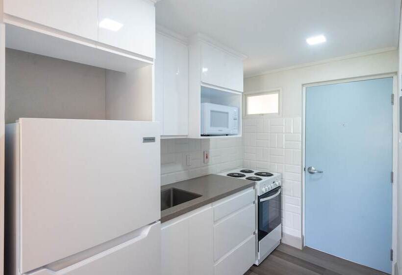 هتل Blue Haven Holiday Apartments