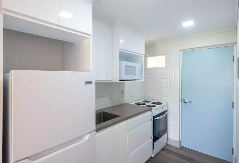 هتل Blue Haven Holiday Apartments