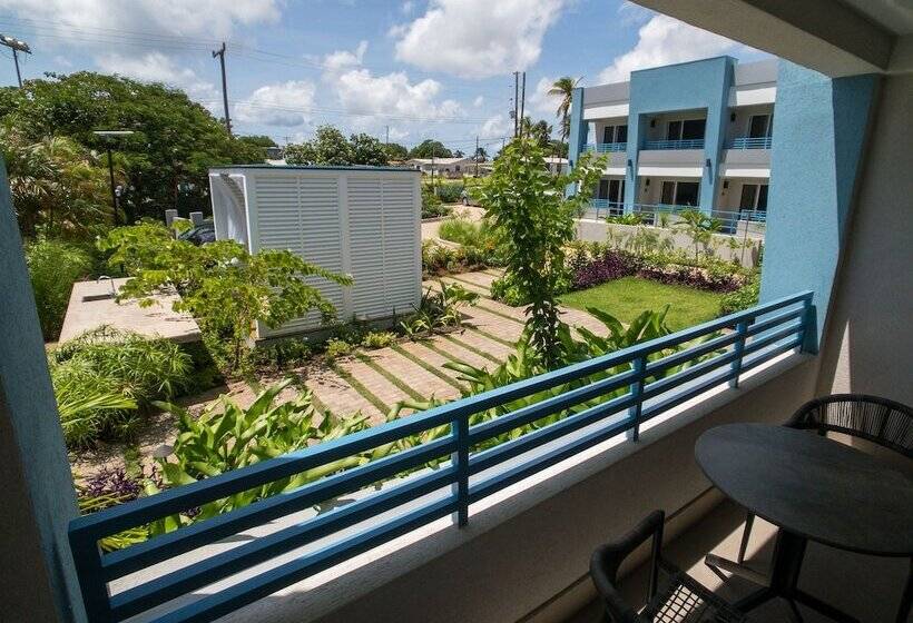 هتل Blue Haven Holiday Apartments