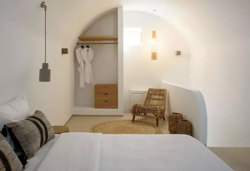 هتل Este Luxury Suites