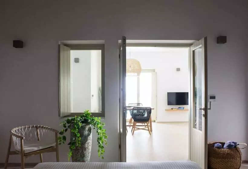 هتل Este Luxury Suites