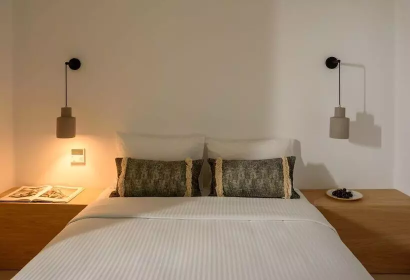 هتل Este Luxury Suites