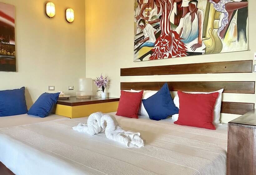 هتل Las Galeras Village