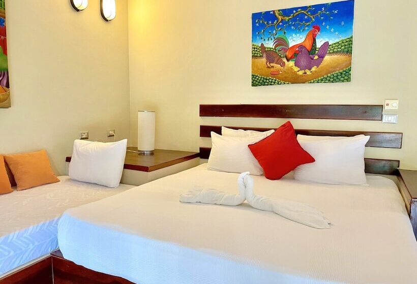 هتل Las Galeras Village