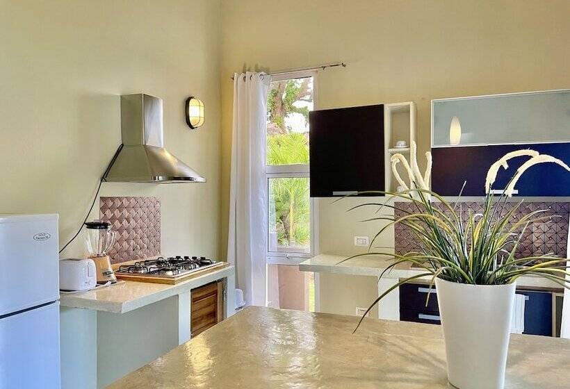 هتل Las Galeras Village