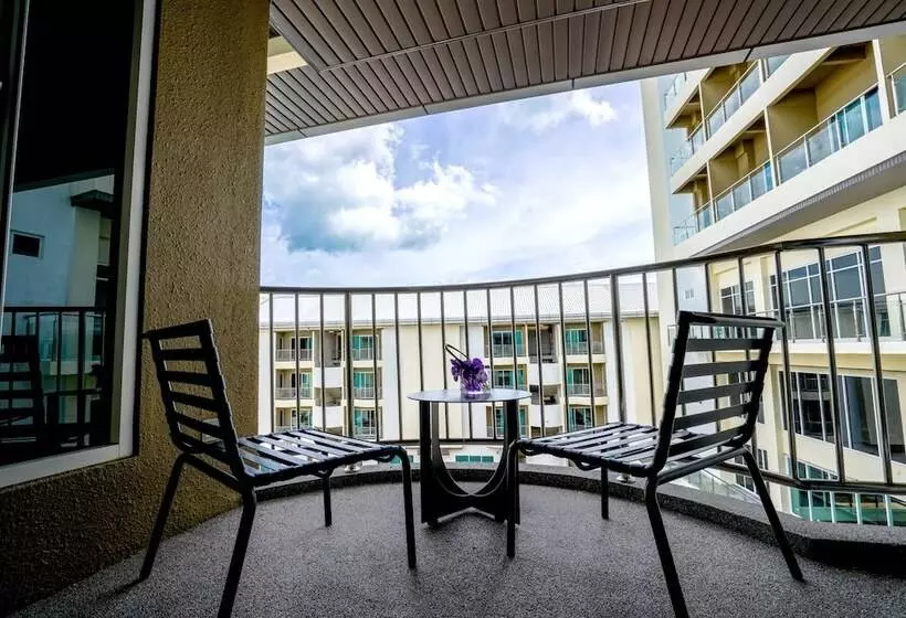 ホテル Mercure Langkawi Pantai Cenang