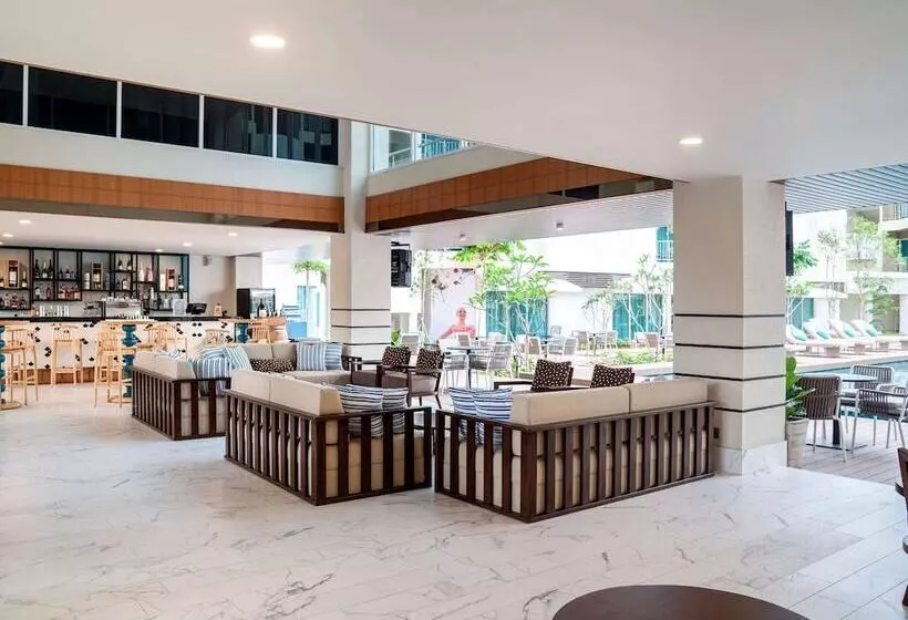 ホテル Mercure Langkawi Pantai Cenang