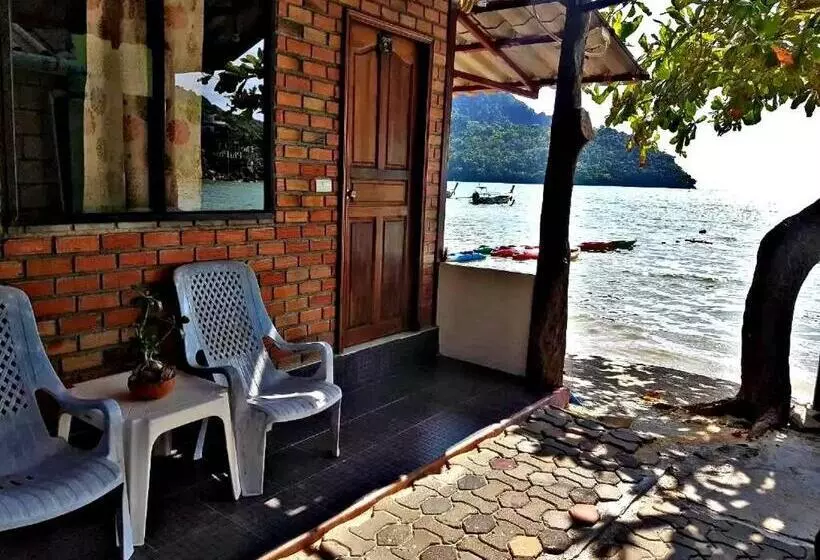 Pensió Dalum Beachhouse