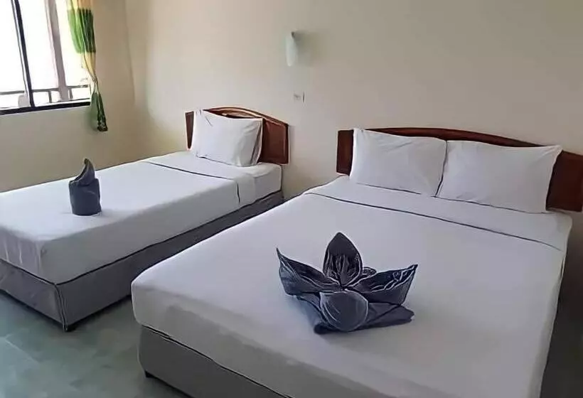 Pensió Dalum Beachhouse