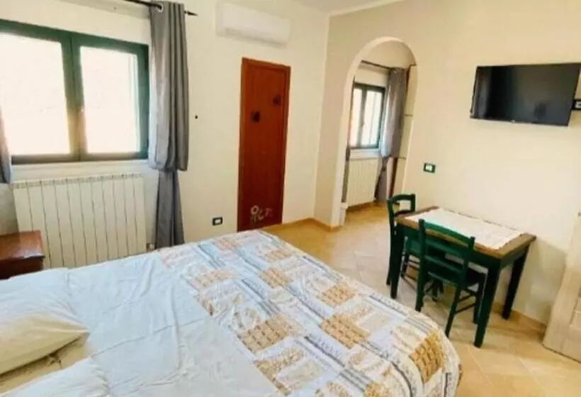 Aamiaismajoitus (B&B) Costa Del Gallo