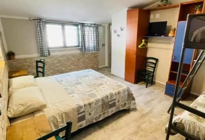 Aamiaismajoitus (B&B) Costa Del Gallo