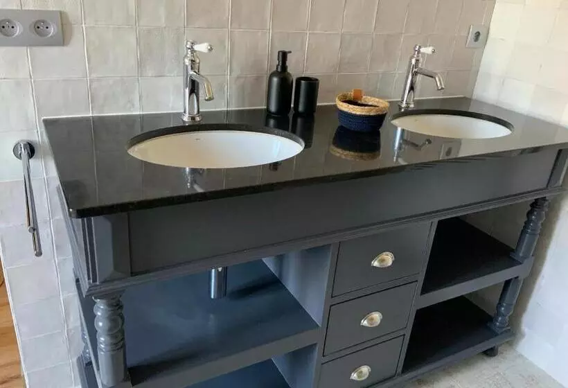 Aamiaismajoitus (B&B) La Bastide Des Grands Chênes