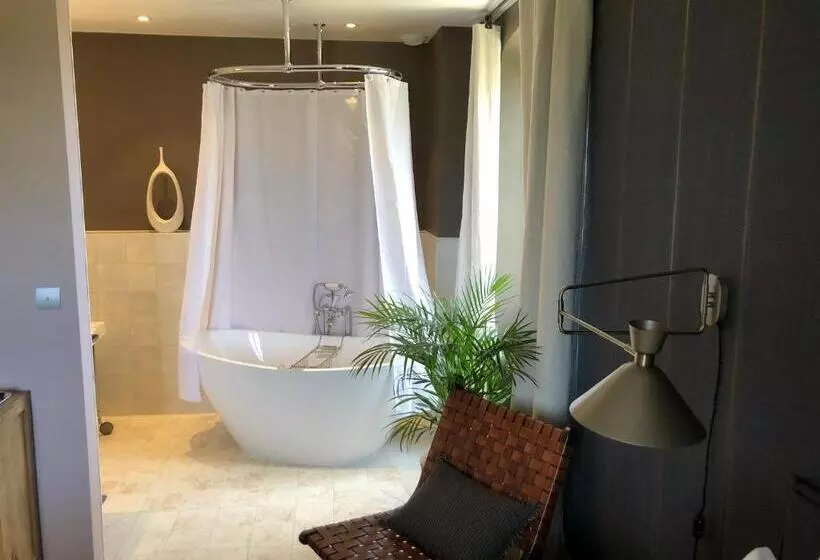 Aamiaismajoitus (B&B) La Bastide Des Grands Chênes