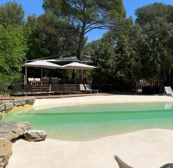 Aamiaismajoitus (B&B) La Bastide Des Grands Chênes