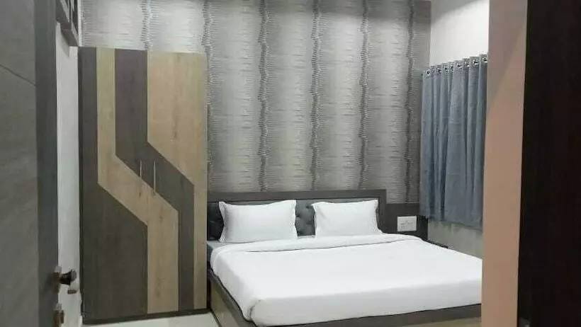 هتل Grand Royal
