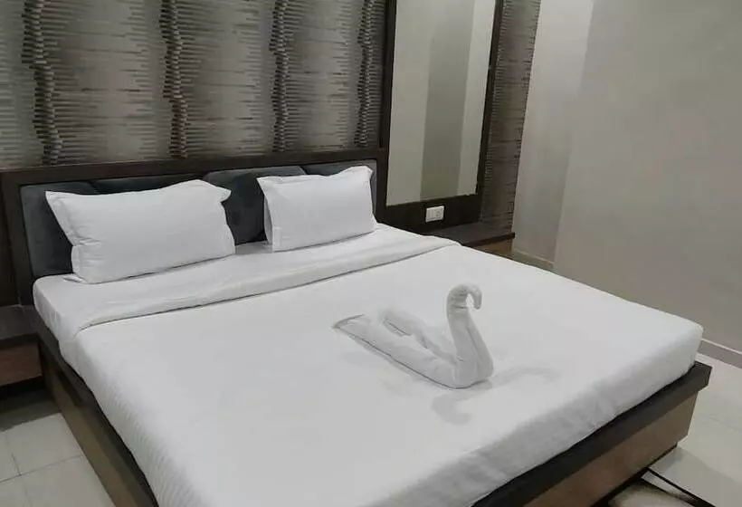 هتل Grand Royal