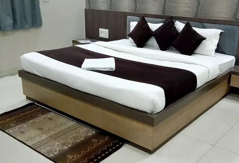 هتل Grand Royal