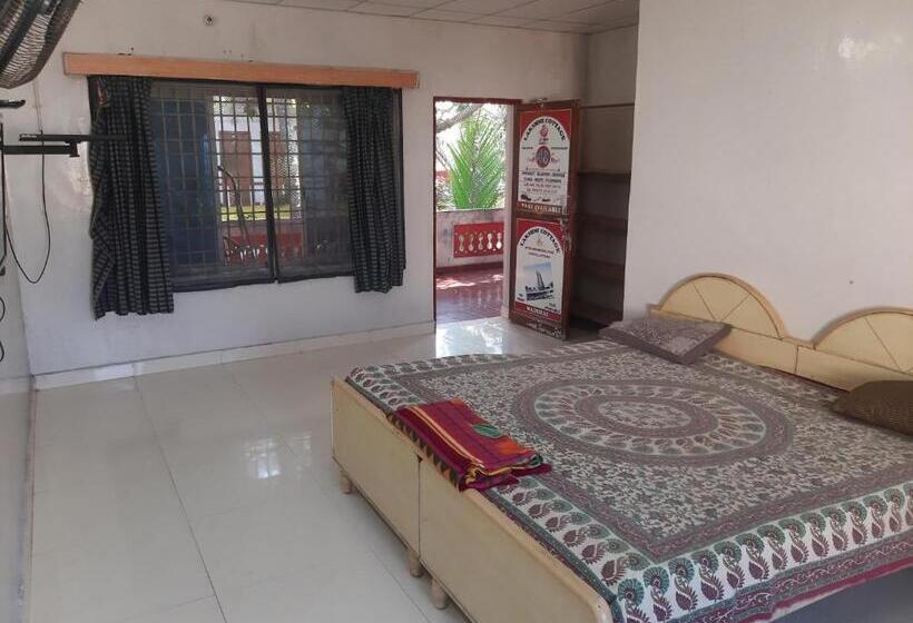 בית מלון כפרי Lakshmi Cottage