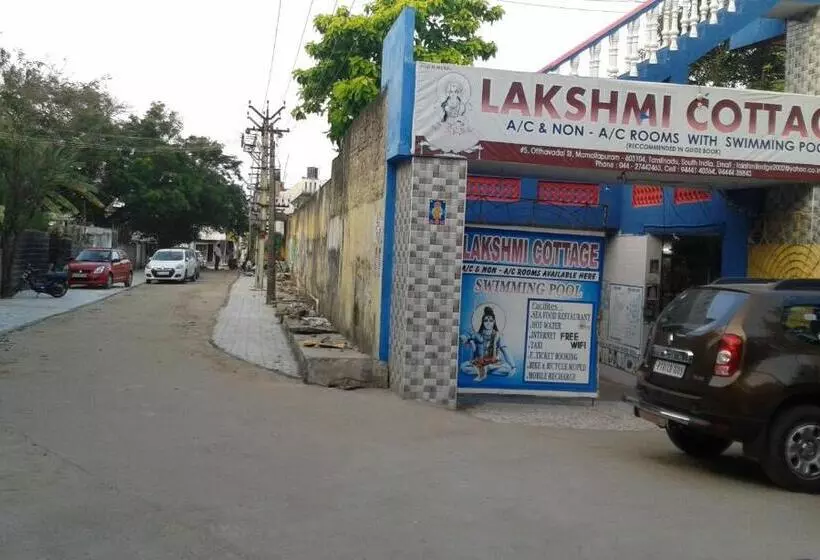 ホテル Lakshmi Cottage