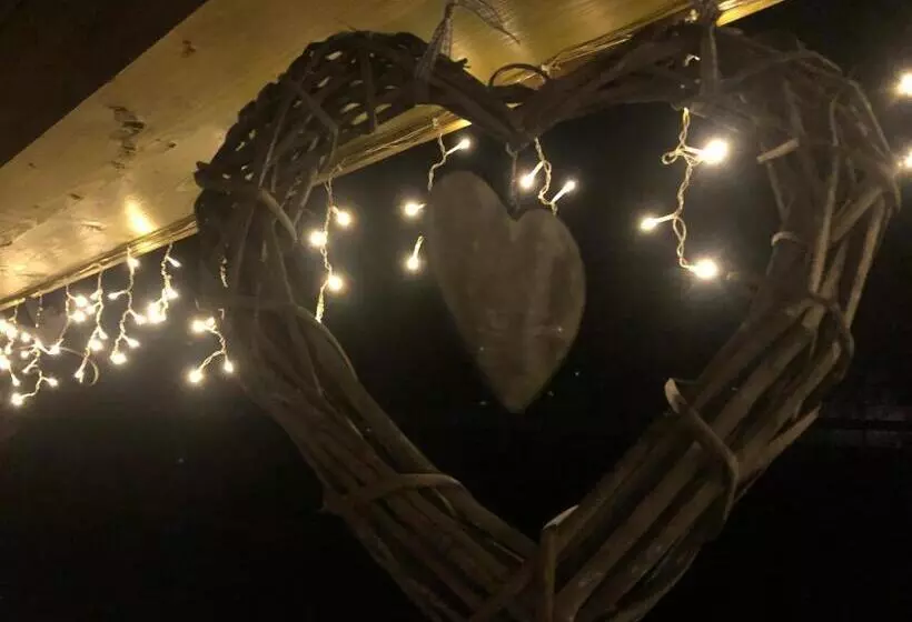 Majatalo Ladislaus Schnaps Haus Falusi Vendégház