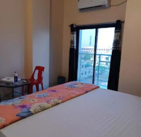 Retkeilymaja Hariram Tower,wardha