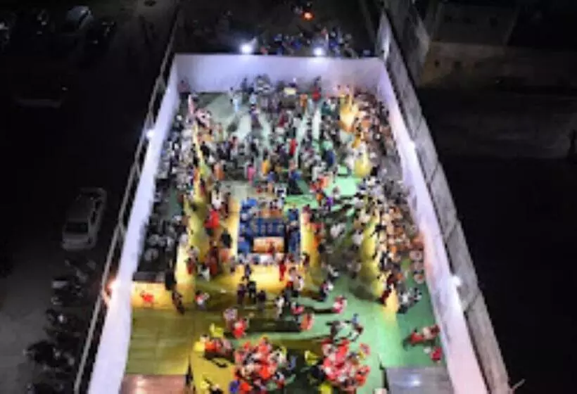 Retkeilymaja Hariram Tower,wardha