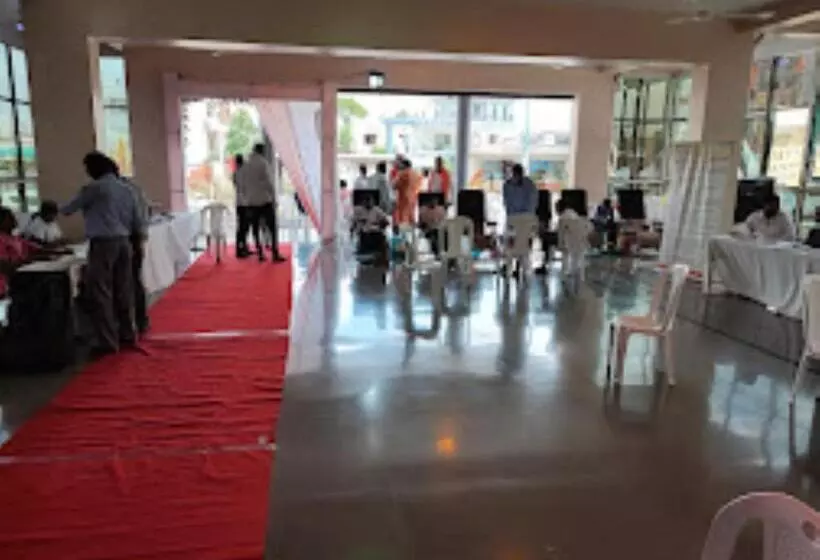 Retkeilymaja Hariram Tower,wardha