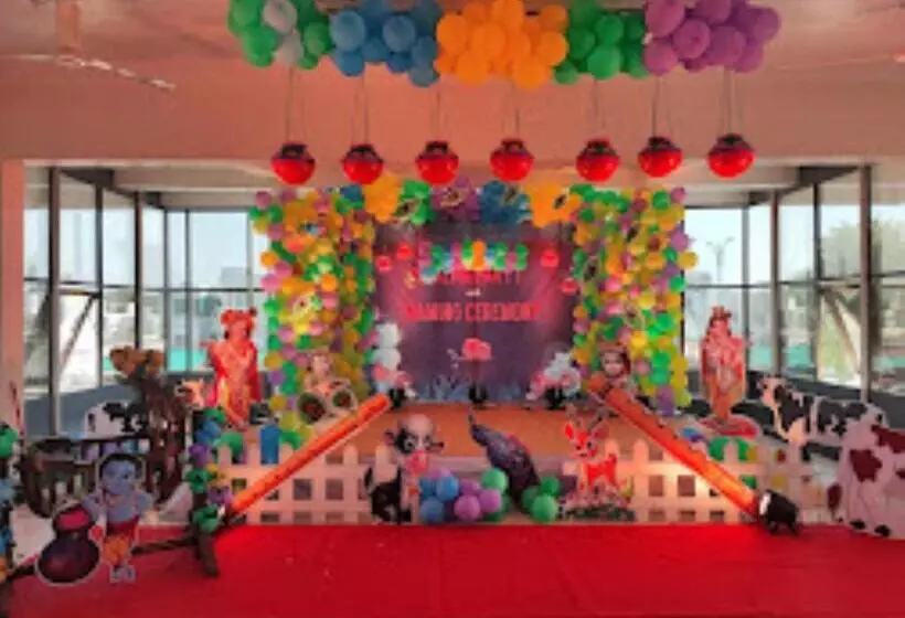 Retkeilymaja Hariram Tower,wardha