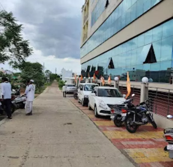 Retkeilymaja Hariram Tower,wardha