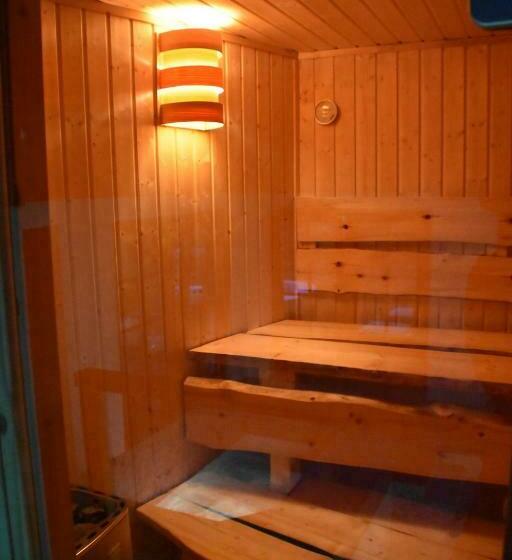 הוסטל Ubytování Pod Jilmem