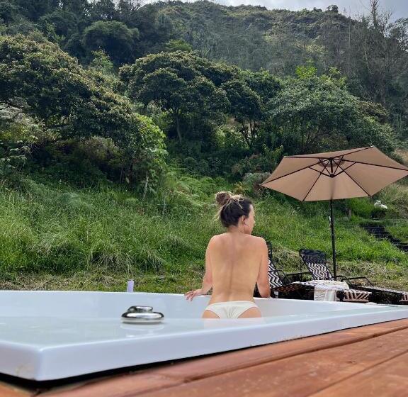 مبيت وإفطار Cúspide