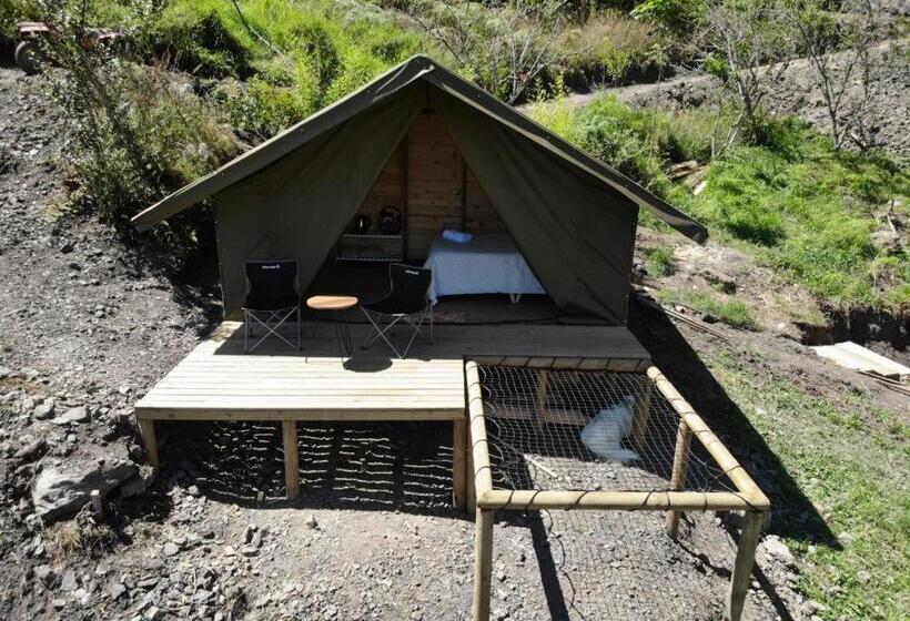 مبيت وإفطار Cúspide