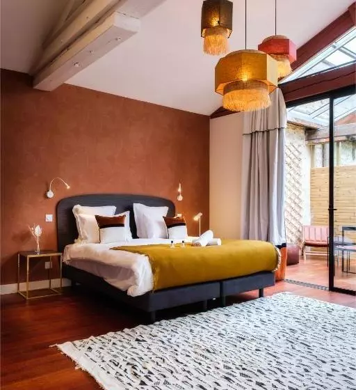 تختخواب و صبحانه Volubilis Luxury Guest House