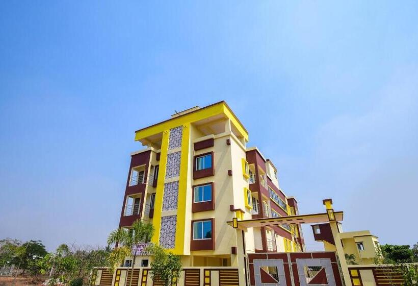 O U Tech Hotel And Restaurant