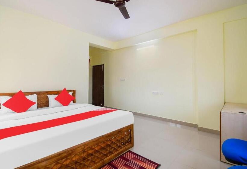 O U Tech Hotel And Restaurant