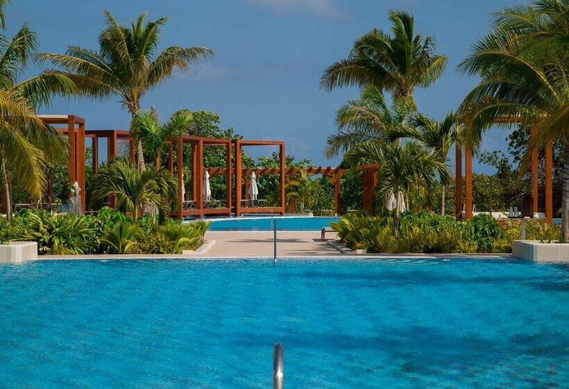 호텔 Gran Muthu Almirante Beach