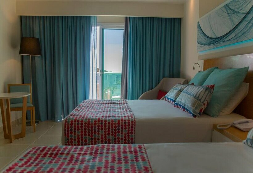 호텔 Gran Muthu Almirante Beach