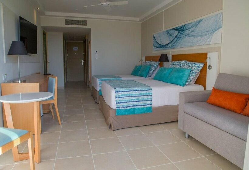 호텔 Gran Muthu Almirante Beach