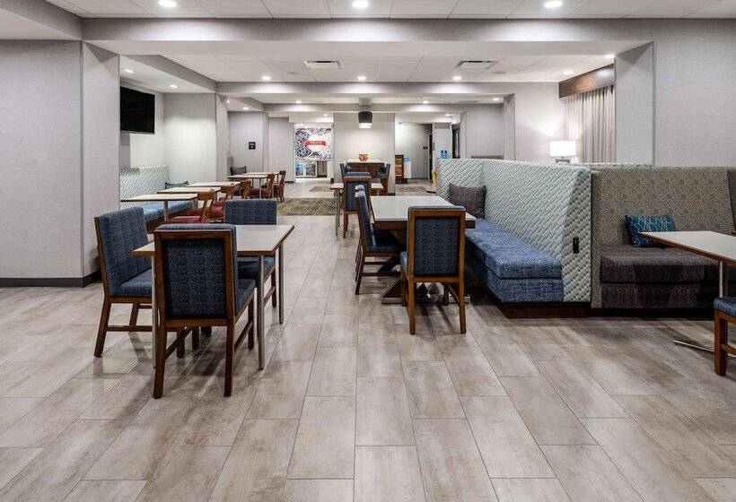בית מלון כפרי Hampton Inn Monticello