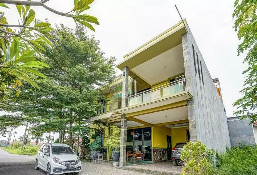هتل Oyo 90951 Anugerah Syariah Homestay