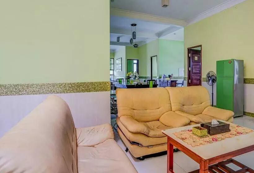 هتل Oyo 90951 Anugerah Syariah Homestay