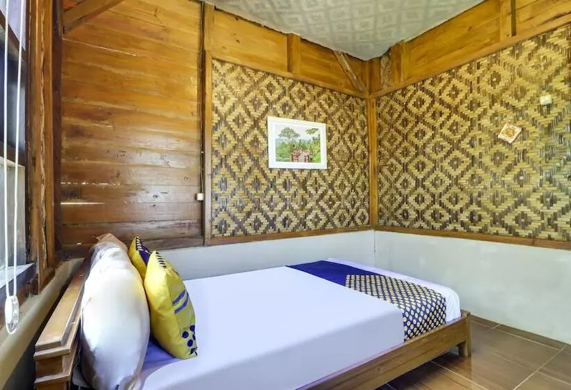 Hotelli Oyo Homes 90956 Desa Wisata Guranteng