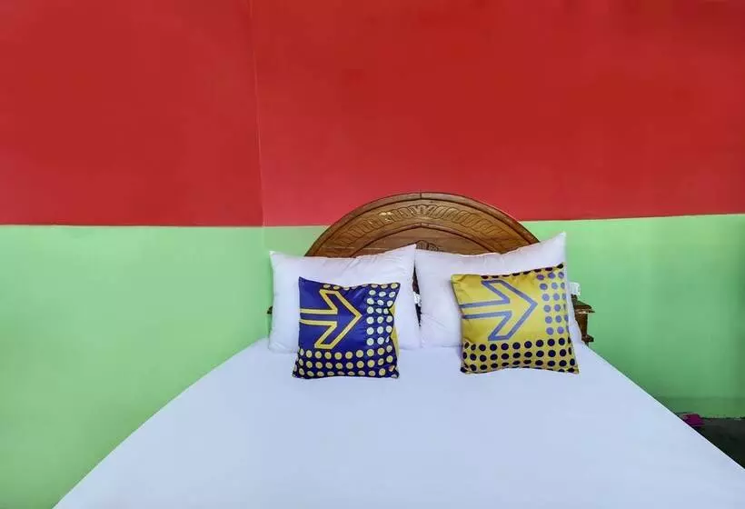 Hotelli Oyo Homes 90956 Desa Wisata Guranteng