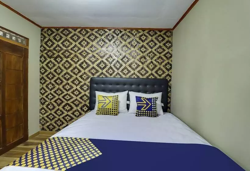 Hotelli Oyo Homes 90956 Desa Wisata Guranteng