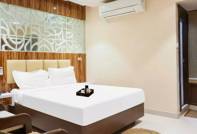 ホテル Oyo Townhouse 904  Vihari