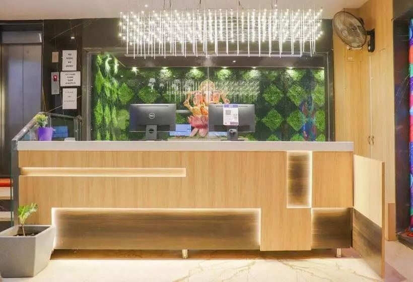 ホテル Oyo Townhouse 904  Vihari