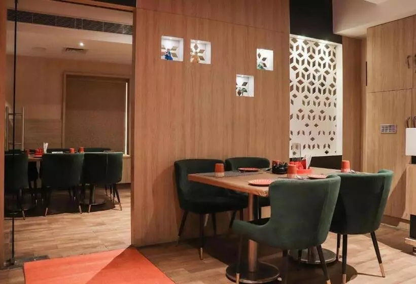 ホテル Oyo Townhouse 904  Vihari