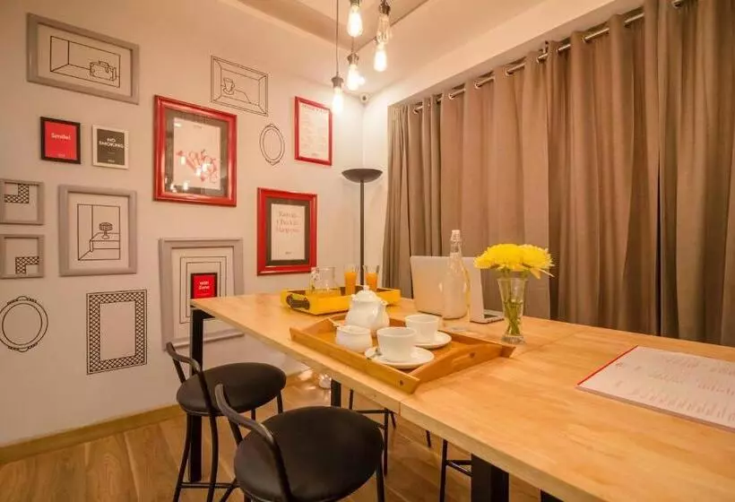 ホテル Oyo Townhouse 904  Vihari