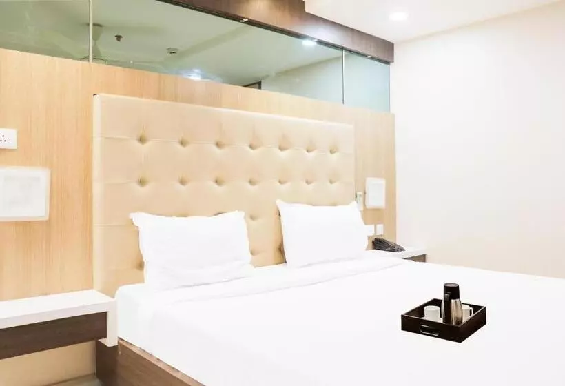 ホテル Oyo Townhouse 904  Vihari
