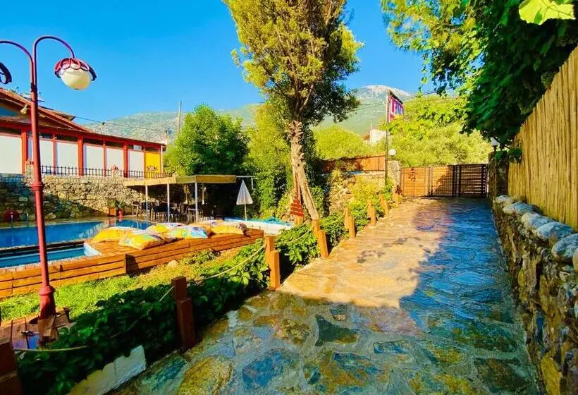 Lena Boutique Otel